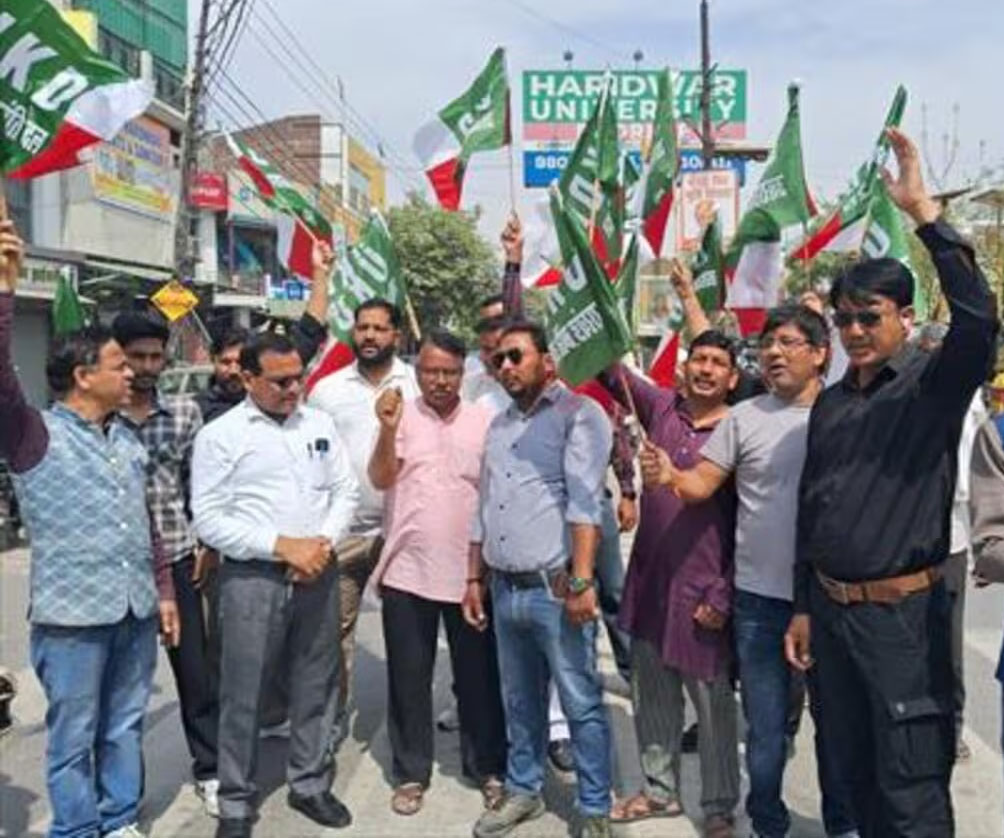UKRAND میں مرکزی رہنماؤں کی گرفتاری کے خلاف احتجاج